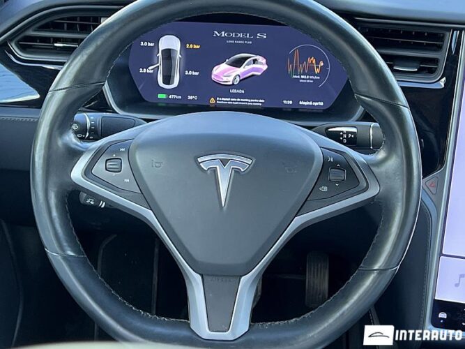 Tesla Model S 39 interauto-car