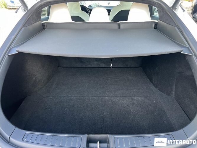 Tesla Model S 49 interauto-car