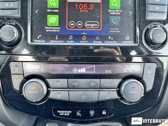 Nissan Qashqai 41 interauto-car