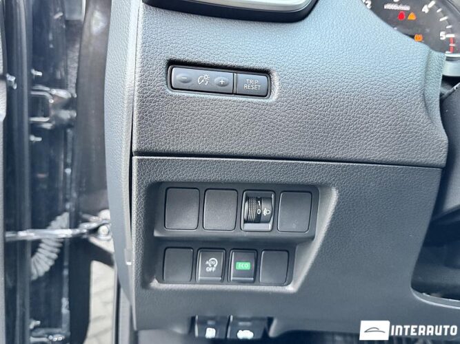 Nissan Qashqai 48 interauto-car