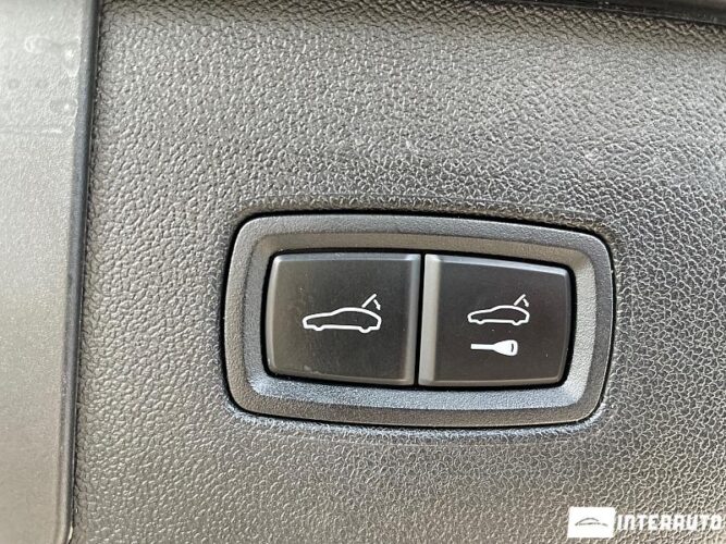 Porsche Cayenne 53 interauto-car