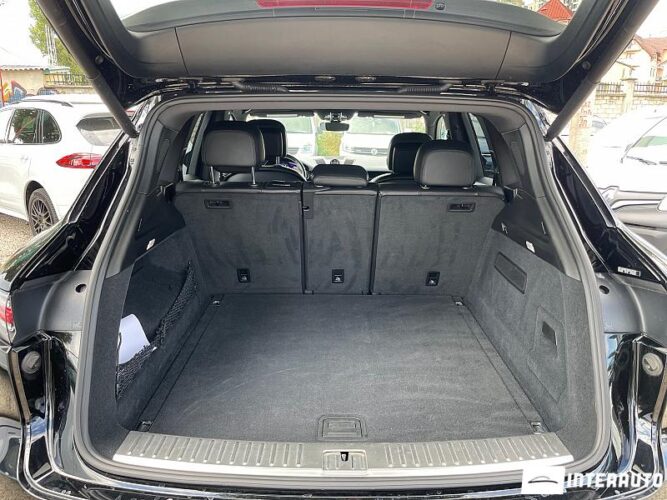 Porsche Cayenne 52 interauto-car