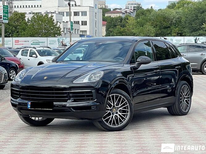 Porsche Cayenne 33 interauto-car