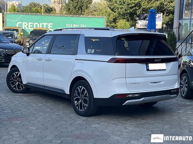 Kia Carnival 37 interauto-car