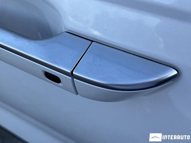 Kia Carnival 38 interauto-car