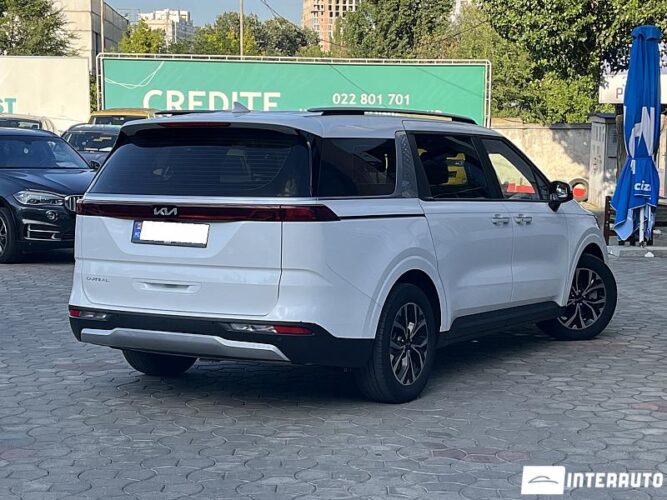 Kia Carnival 36 interauto-car