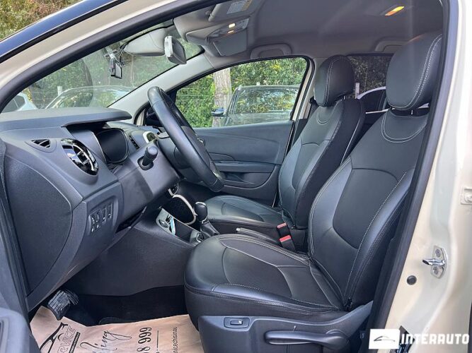 Renault Captur 33 interauto-car