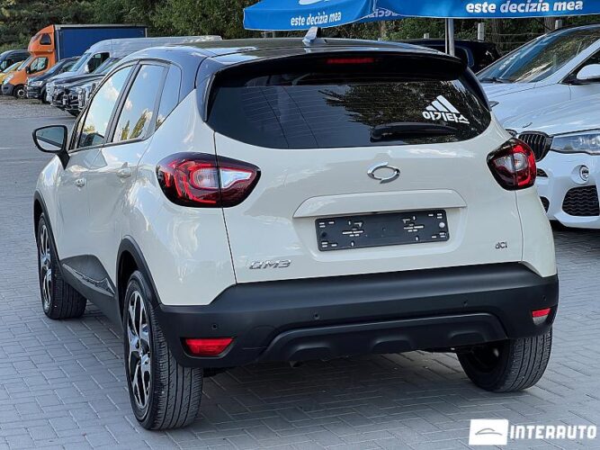 Renault Captur 32 interauto-car