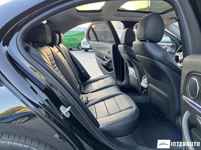 Mercedes E 220 46 interauto-car