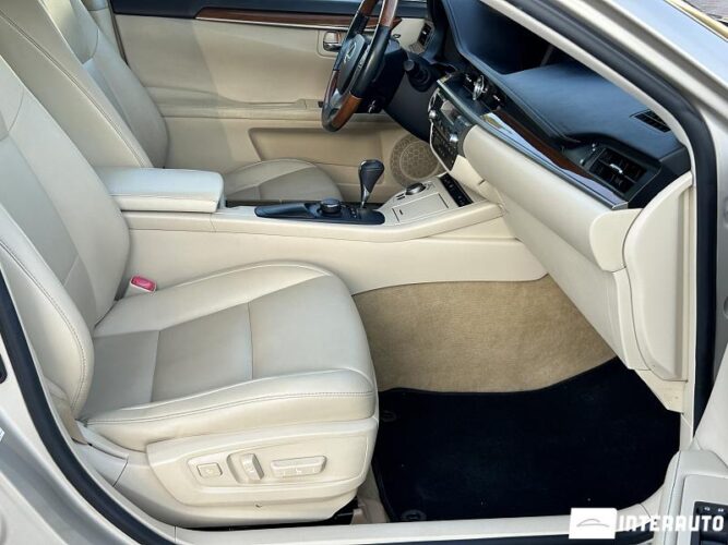 Lexus ES 300h 44 interauto-car