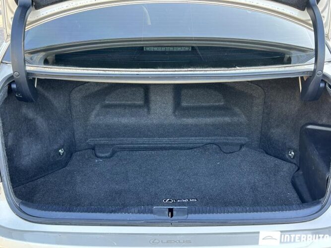 Lexus ES 300h 47 interauto-car