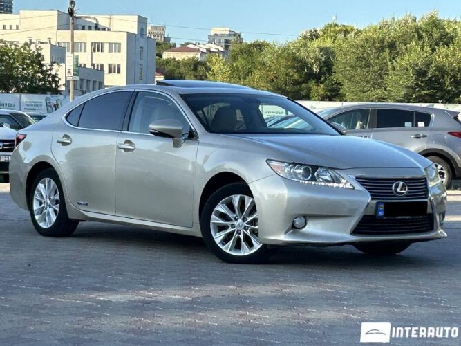 Lexus ES 300h 33 interauto-car