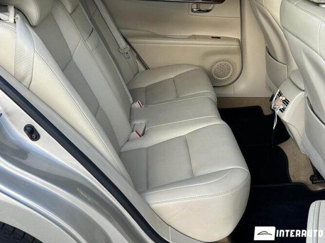 Lexus ES 300h 46 interauto-car
