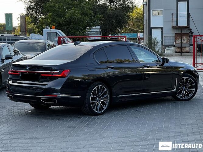 BMW 745e 42 interauto-car