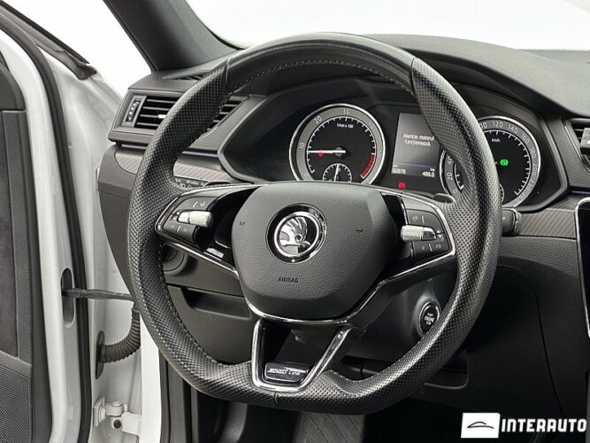 Skoda Superb 40 interauto-car