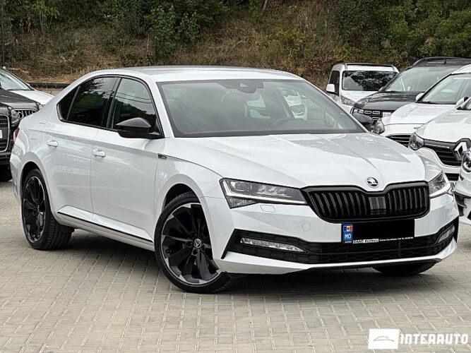 Skoda Superb 33 interauto-car