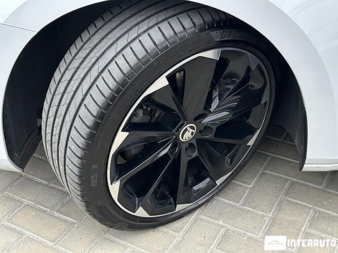 Skoda Superb 49 interauto-car