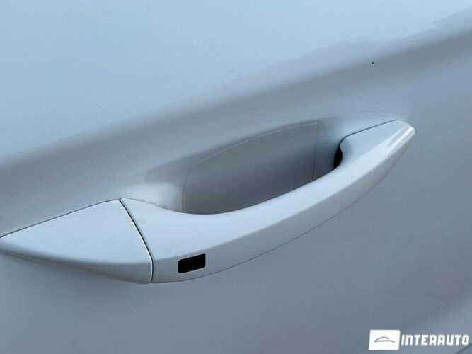 Hyundai Ioniq 34 interauto-car