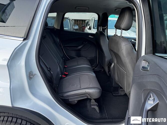 Ford Kuga 36 interauto-car