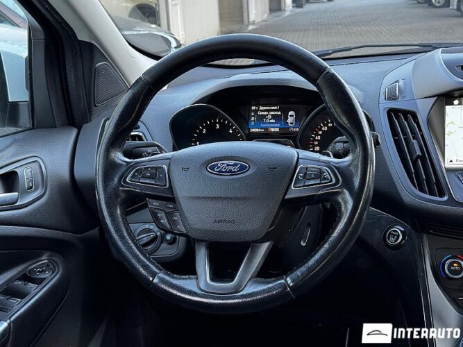 Ford Kuga 39 interauto-car