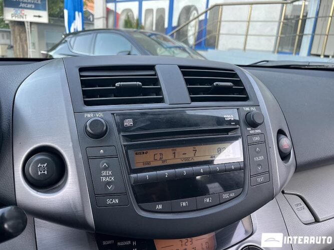 Toyota Rav-4 38 interauto-car