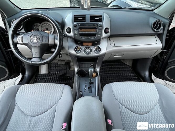 Toyota Rav-4 34 interauto-car