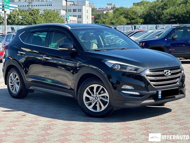 Hyundai Tucson 32 interauto-car