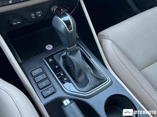 Hyundai Tucson 40 interauto-car