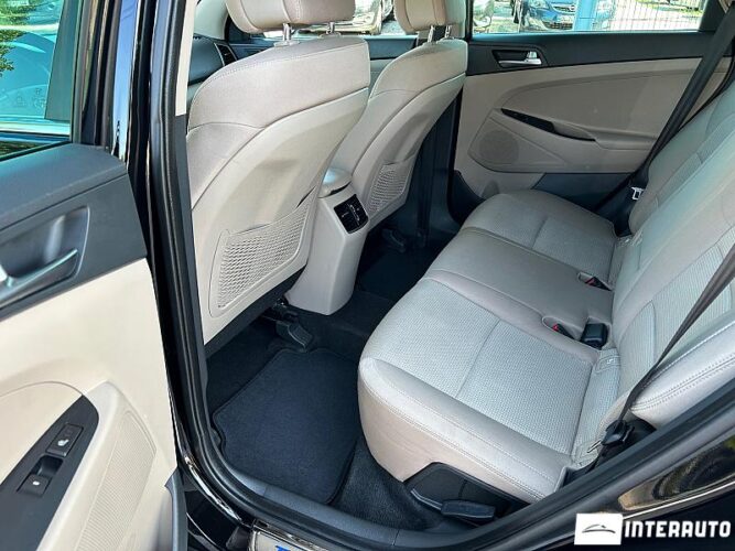 Hyundai Tucson 42 interauto-car