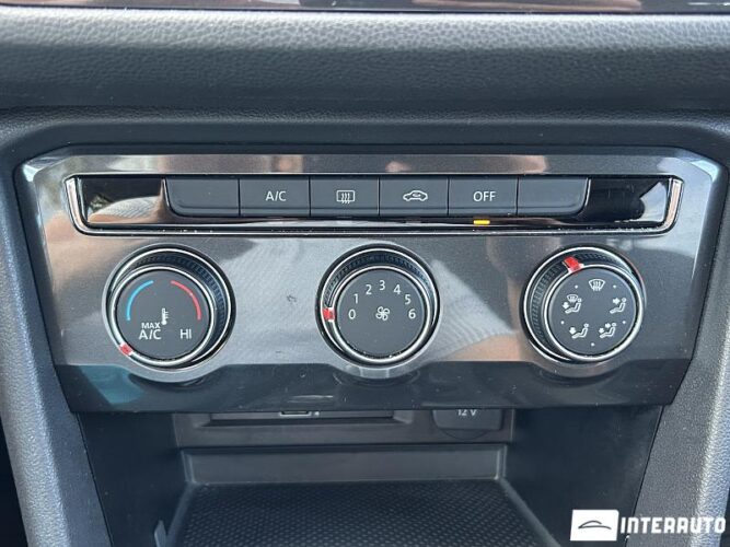 Volkswagen Tiguan 40 interauto-car