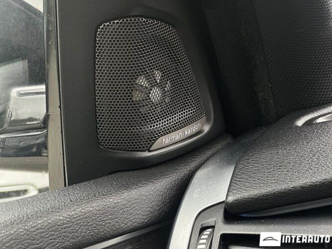 BMW X5 3.5i 46 interauto-car