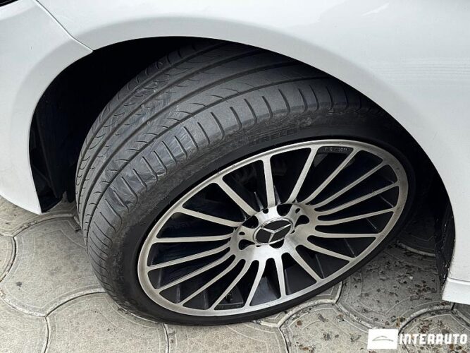 Mercedes C 300 52 interauto-car