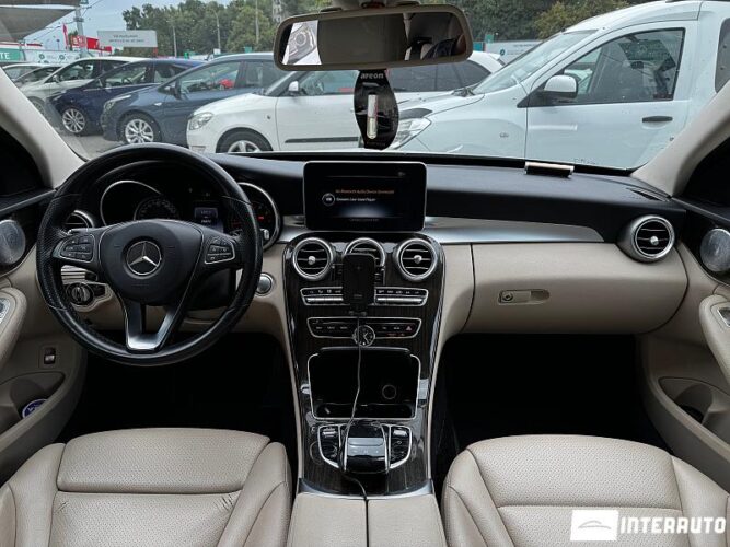 Mercedes C 300 40 interauto-car