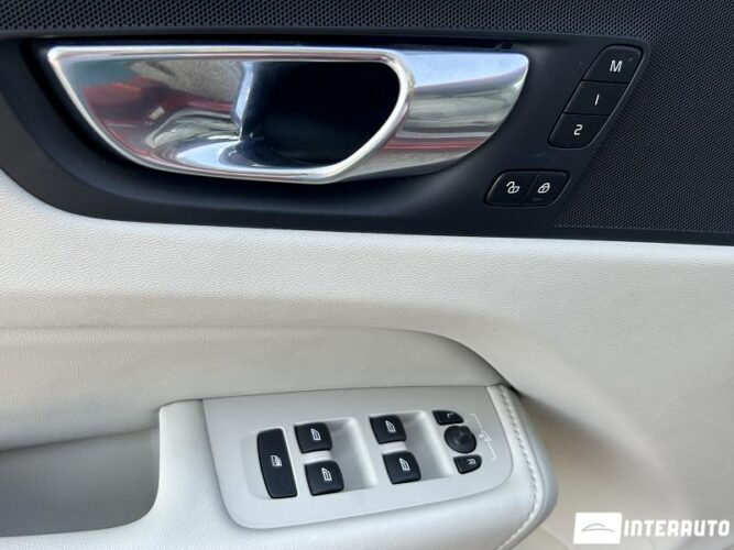 Volvo XC 60 40 interauto-car