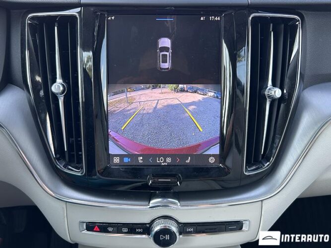 Volvo XC 60 46 interauto-car