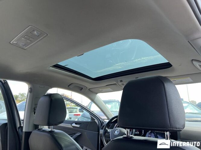 Volkswagen Jetta 43 interauto-car