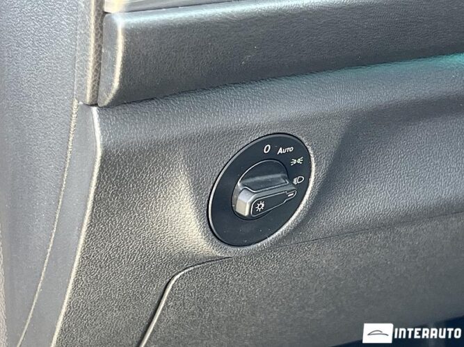 Volkswagen Jetta 49 interauto-car