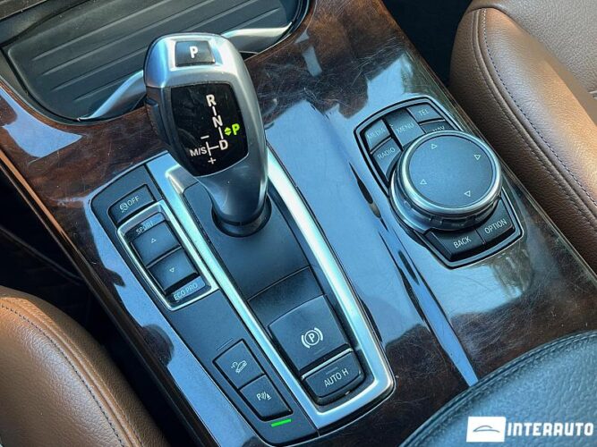BMW X3 2.8i 44 interauto-car