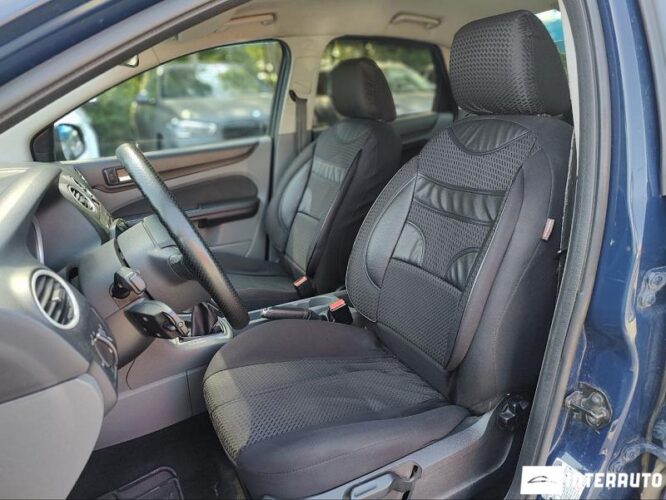 Ford Focus 31 interauto-car