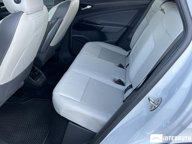 Volkswagen ID.4 Crozz 47 interauto-car