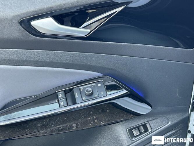 Volkswagen ID.4 Crozz 38 interauto-car