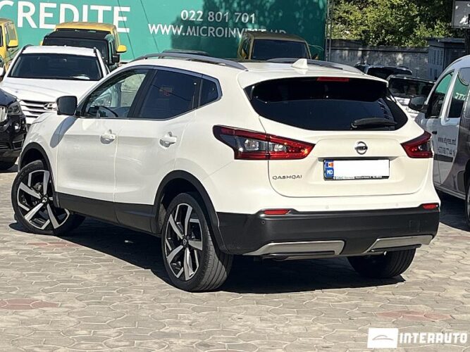 Nissan Qashqai 33 interauto-car