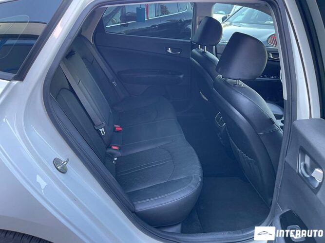 Kia Optima 49 interauto-car