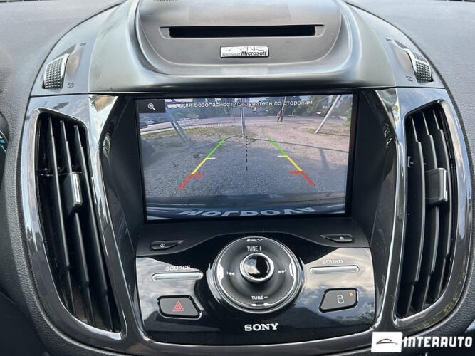 Ford Escape 46 interauto-car