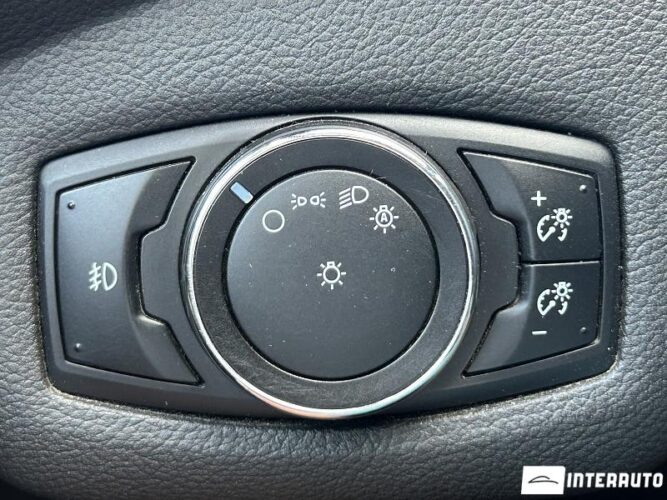 Ford Escape 43 interauto-car