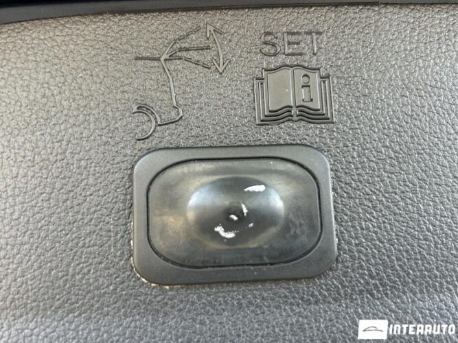 Ford Escape 53 interauto-car