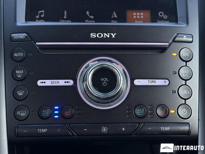 Ford Fusion 48 interauto-car