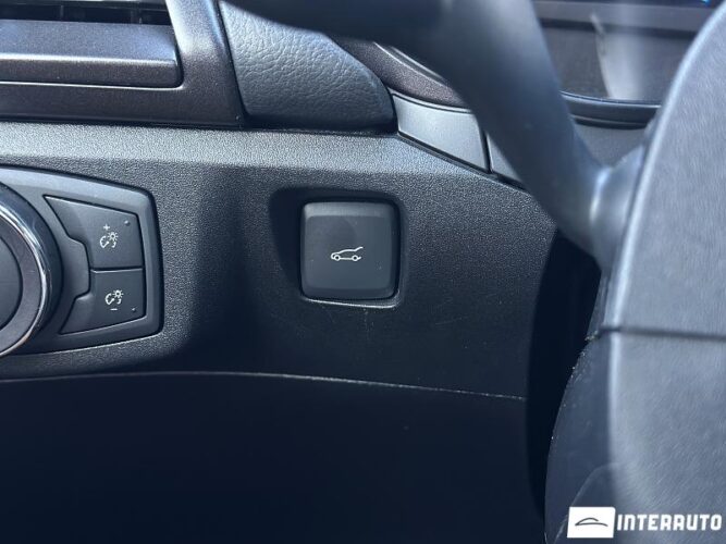 Ford Fusion 44 interauto-car