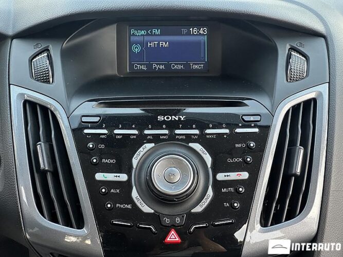 Ford Focus 39 interauto-car