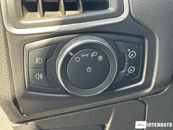 Ford Focus 45 interauto-car